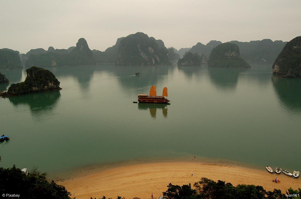 Halong Bay Heritage Marathon 2025 in Halong Bay am 23.11.2025